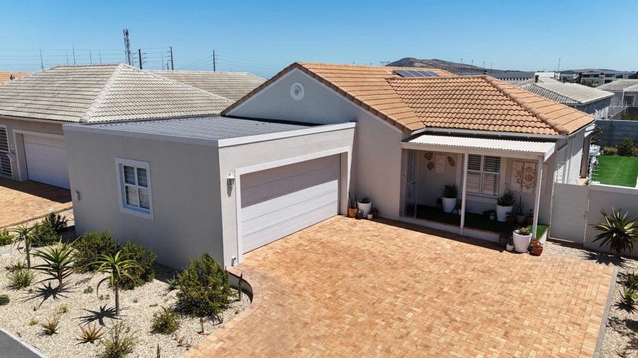 3 Bedroom Property for Sale in Sunningdale Western Cape